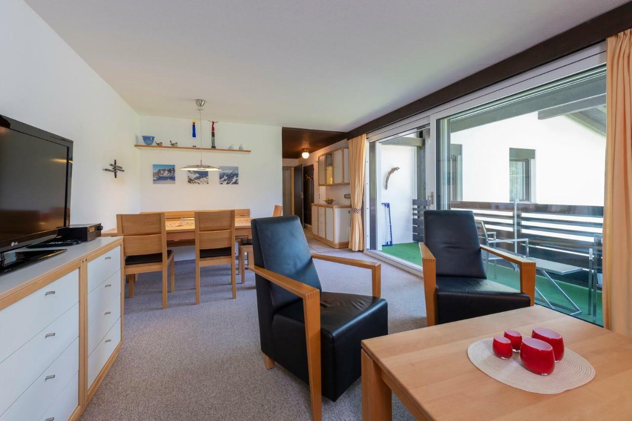 Zuhause In Den Alpen Ihre Ferienwohnung Mit Hallenbad Und Sauna Lenzerheide Exterior photo